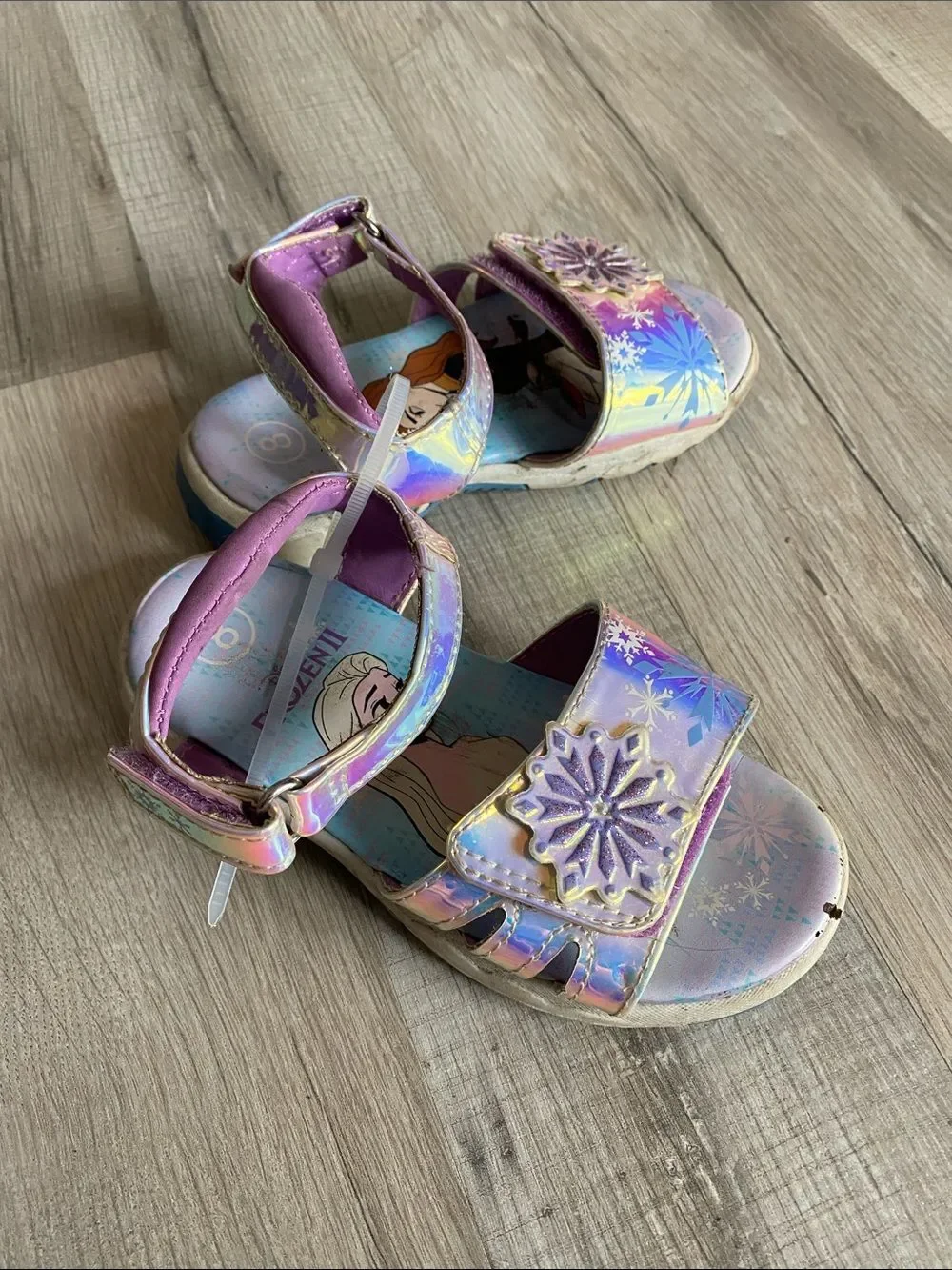 Disney Frozen II Girls Pink Iridescent Sandals size 8
